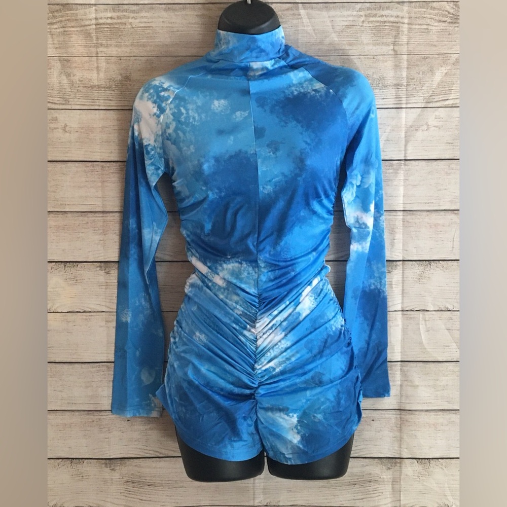 Women’s Blue Tie-Dye Long Sleeve Romper (Size L)
